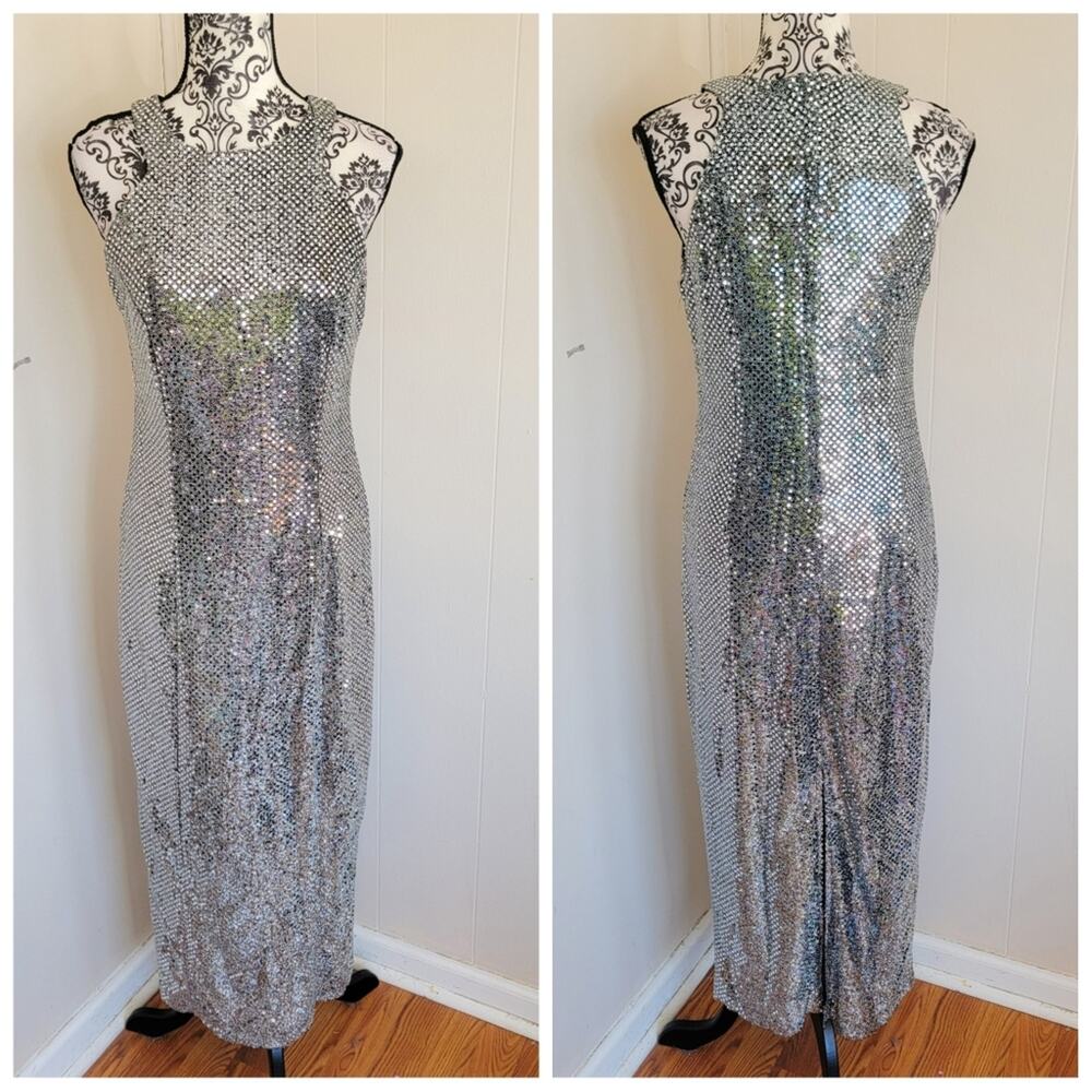 Molly Malloy Vintage Silver Shimmer Midi Sheath Dress‎